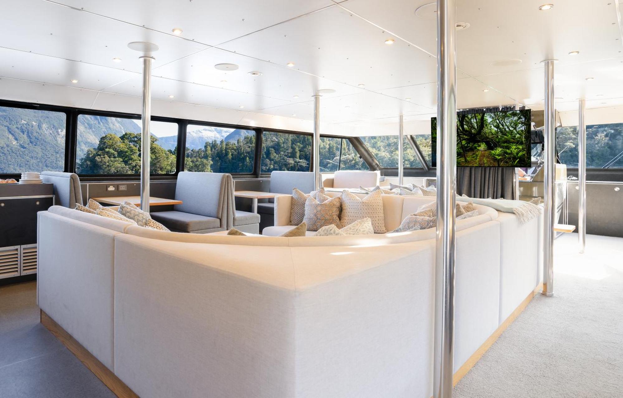Milford Sound Overnight Cruise - Fiordland Discovery Esterno foto