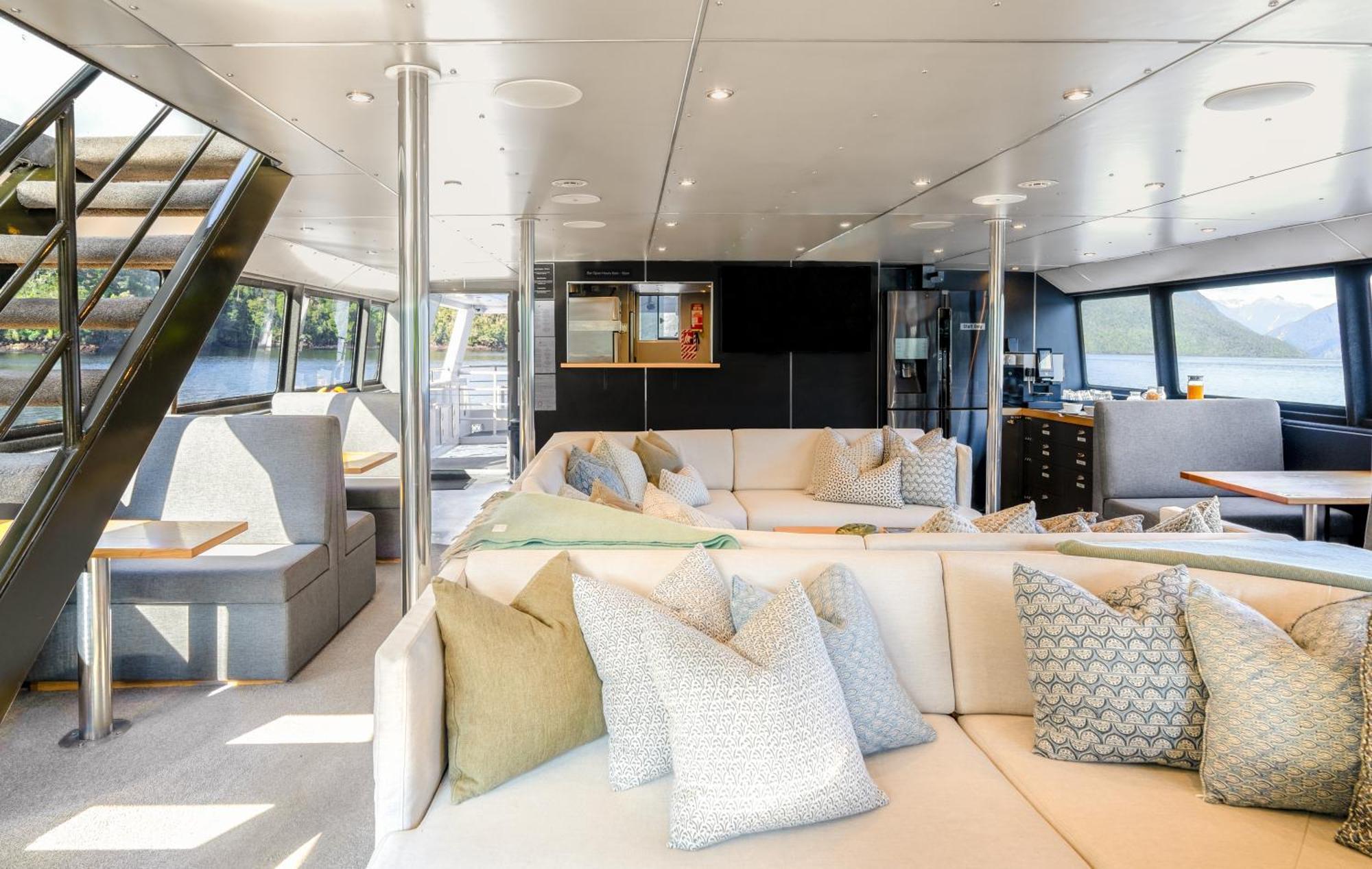 Milford Sound Overnight Cruise - Fiordland Discovery Esterno foto