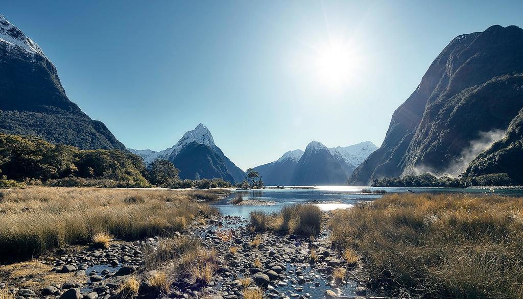 Milford Sound Overnight Cruise - Fiordland Discovery Esterno foto